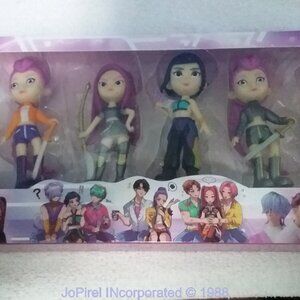Demon Hunters Zoey Mira Rumi K-Pop Collectibles III